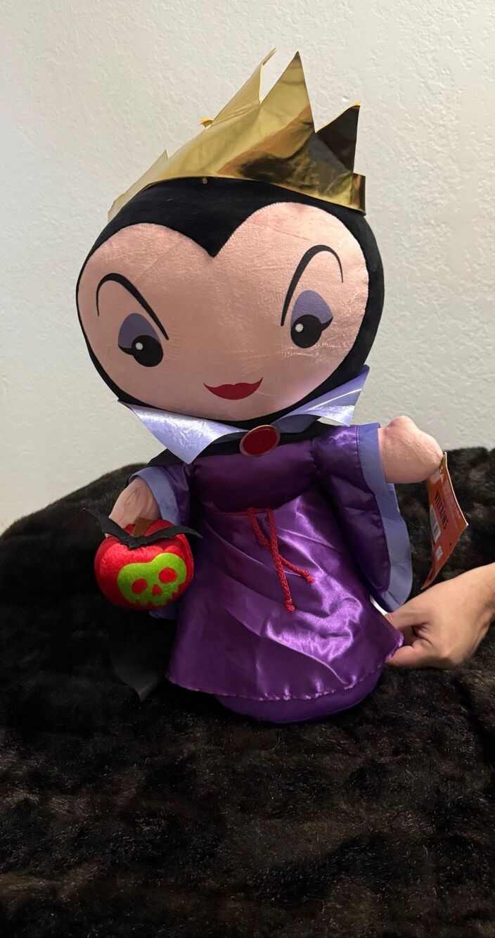 Brand New Rare! Plush - Disney "Evil Queen" 22" Tall Halloween Door Greeter